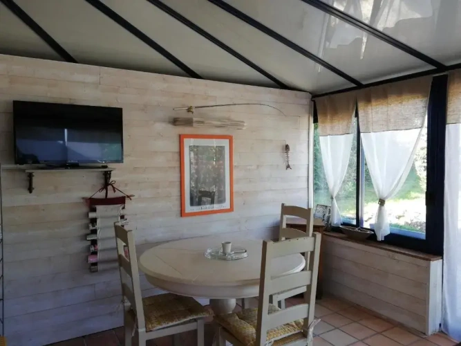 2 Bedrooms Cottage