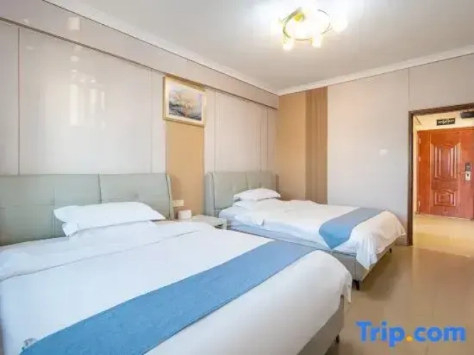 2 Bedrooms Suite with balcony