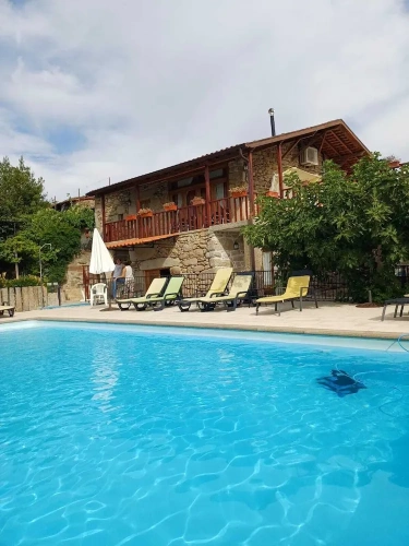 3 Bedrooms Family Cottage