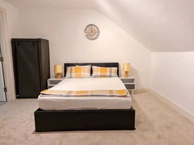 Grace Apartments - Living Spring 1
