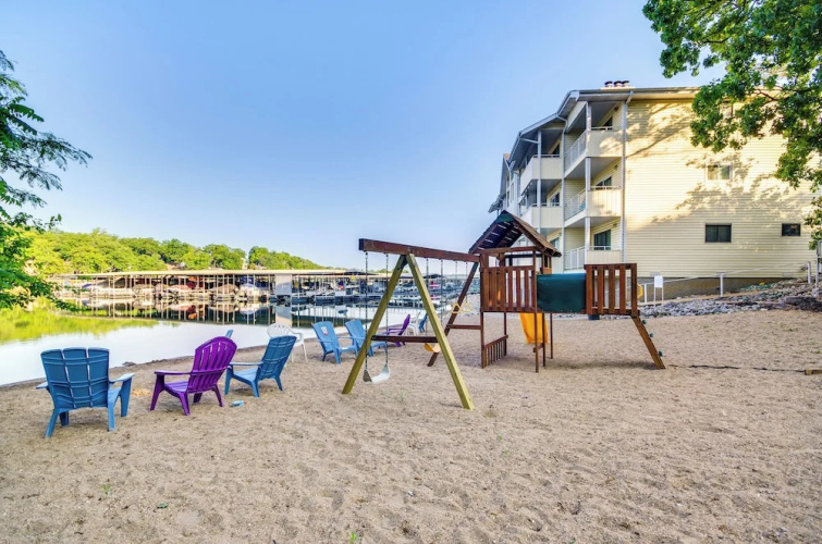 Pool + Dock Access: Osage Beach Retreat!