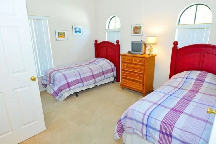 Sandy Point Holiday Home 4044