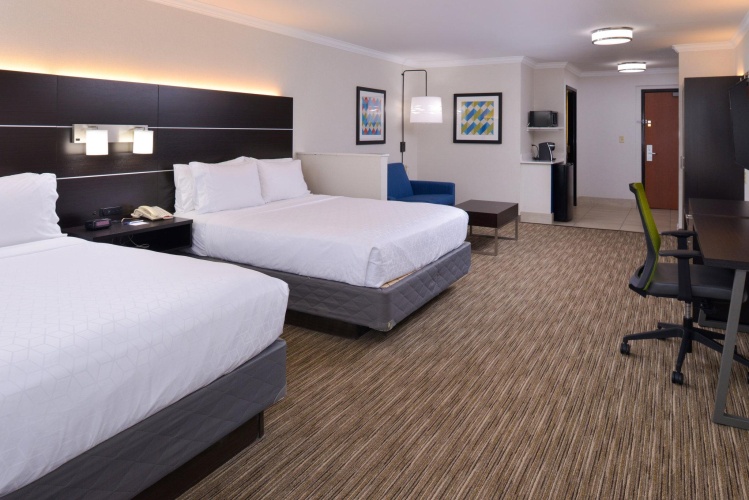 Quadruple Suite