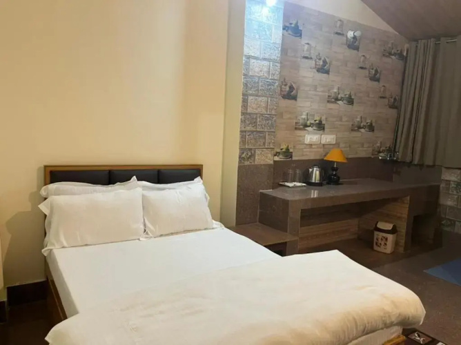 Dzomo Homestay