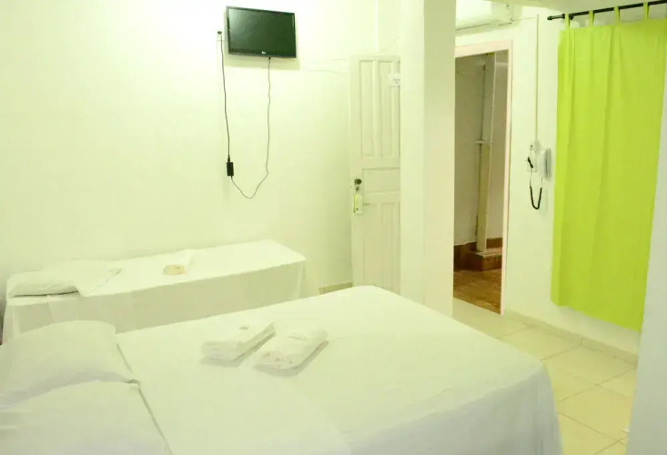 Lize Hotel-Hostel