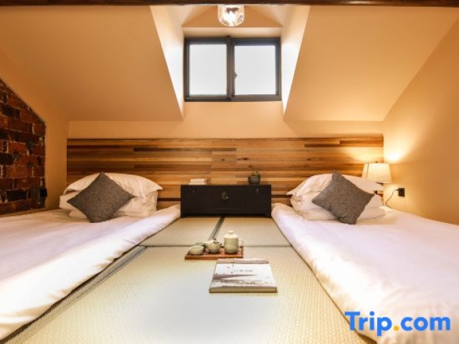 Twin Suite
