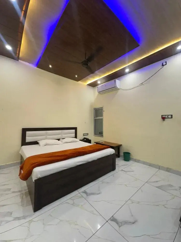 Shree Radhe palace