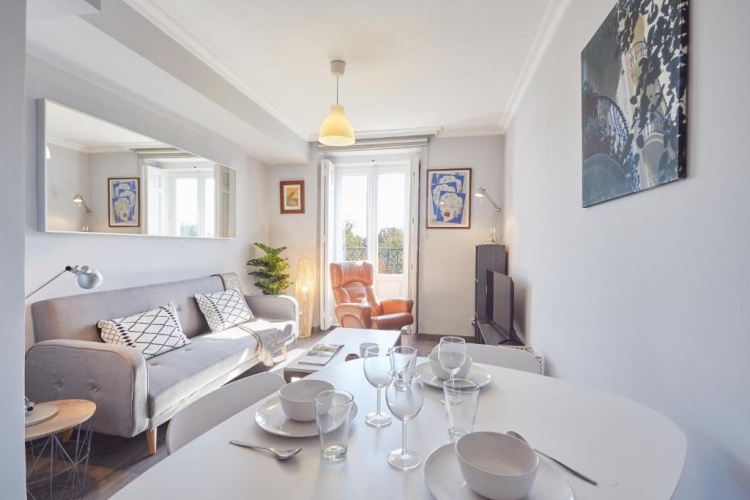 1 Bedroom Apartment