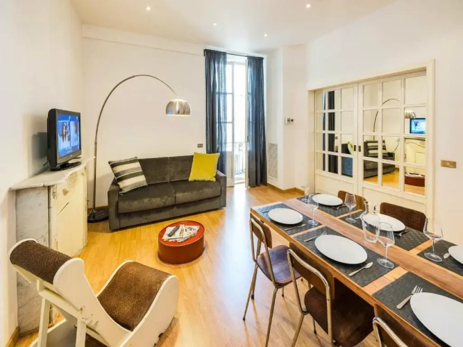 3 Bedrooms Apartment
