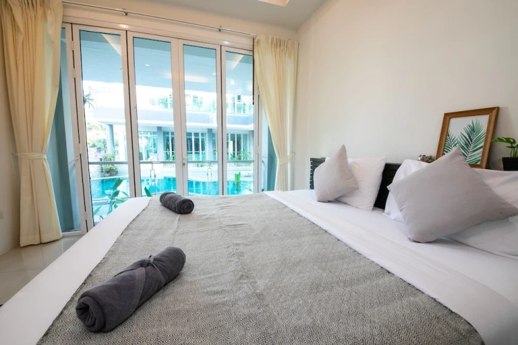 2 Bedrooms Apartment