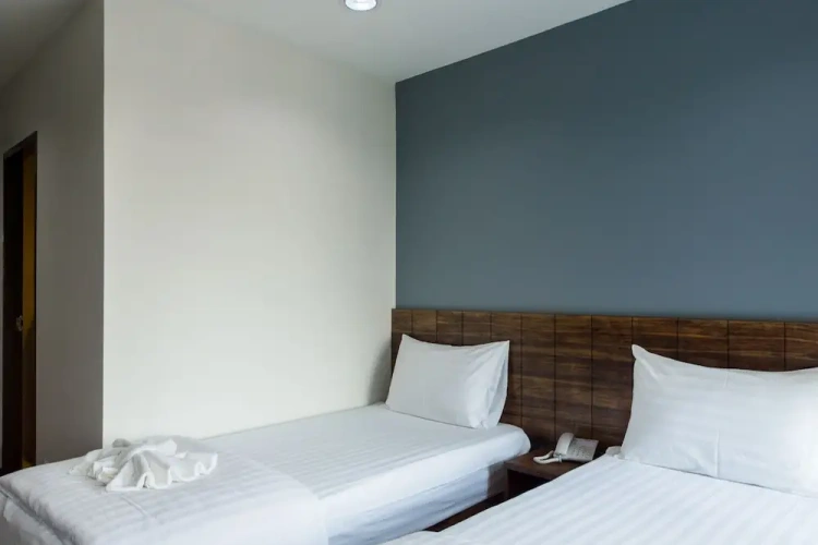 Deluxe Twin room with balcony