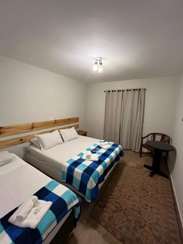 Standard Triple Suite