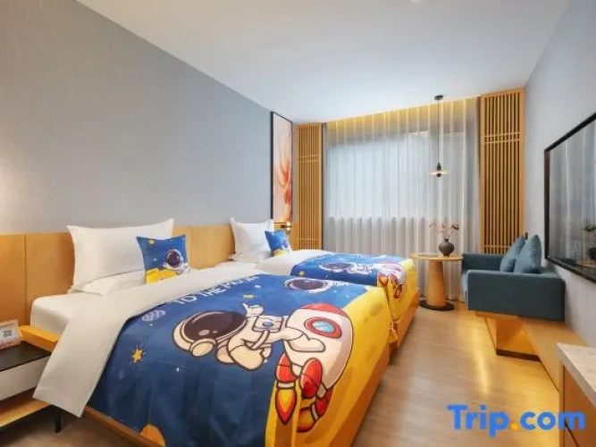 Standard Twin Family room