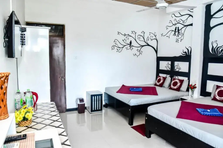 Isuru City Hotel
