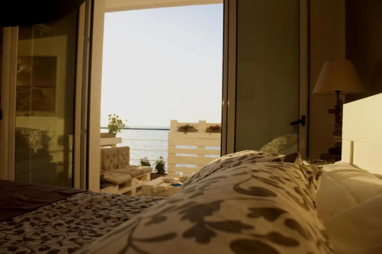 Sea view life
