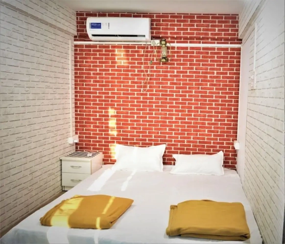 2 Bedrooms Apartment