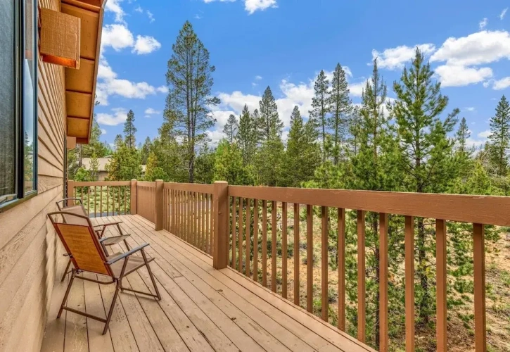 Cottage with balcony