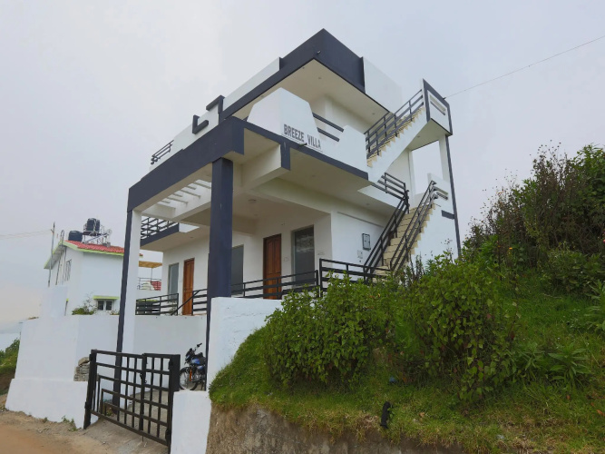 OYO 78095 Breeze Villa