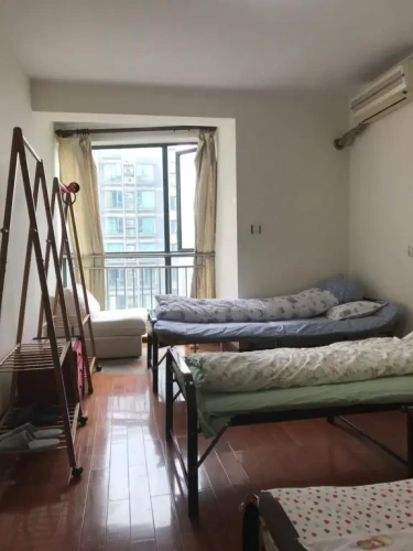 Bed in Dorm (male dorm)