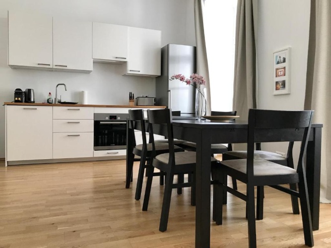 Deluxe Apartment