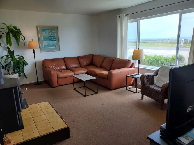 3 Bedrooms Family Cottage with ocean view