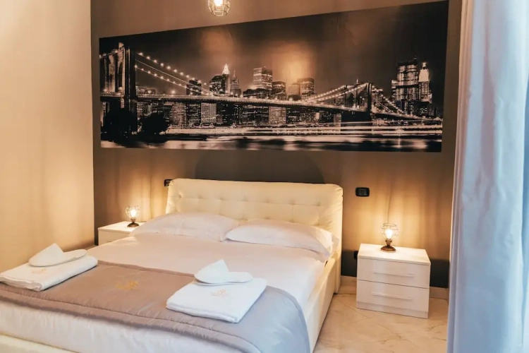 Deluxe room with courtyard view