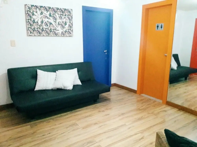 Your Hostel e Bolaria