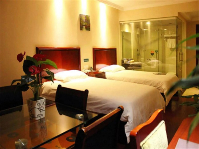 GreenTree Alliance Nantong Coach Station Hotel