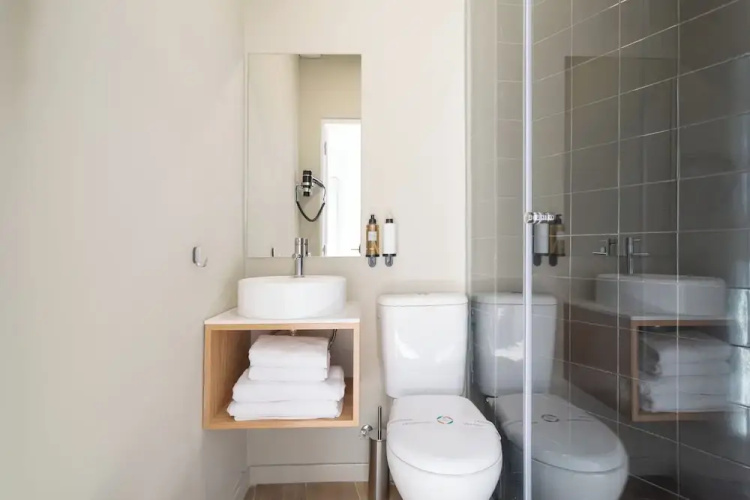 Lapa Diplomatic Suite&Flat by FeelLisboa