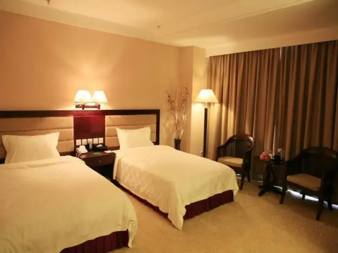 Cheerful Hotel