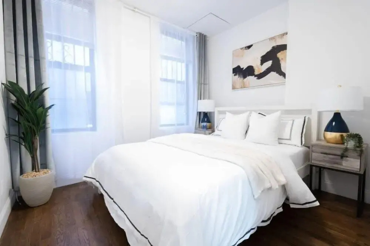 1435 UES Apartment