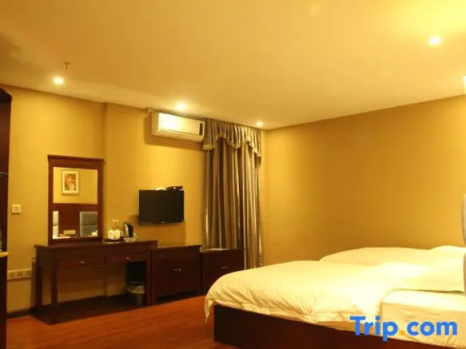 Ruiteng Hotel
