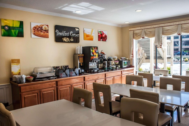 Quality Inn & Suites photo 20