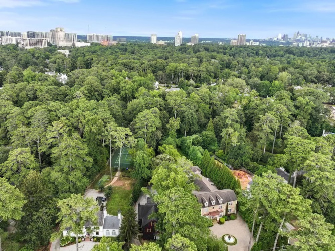 Luxe Cozy Buckhead 4BD 3 5 Private Sleeps 8