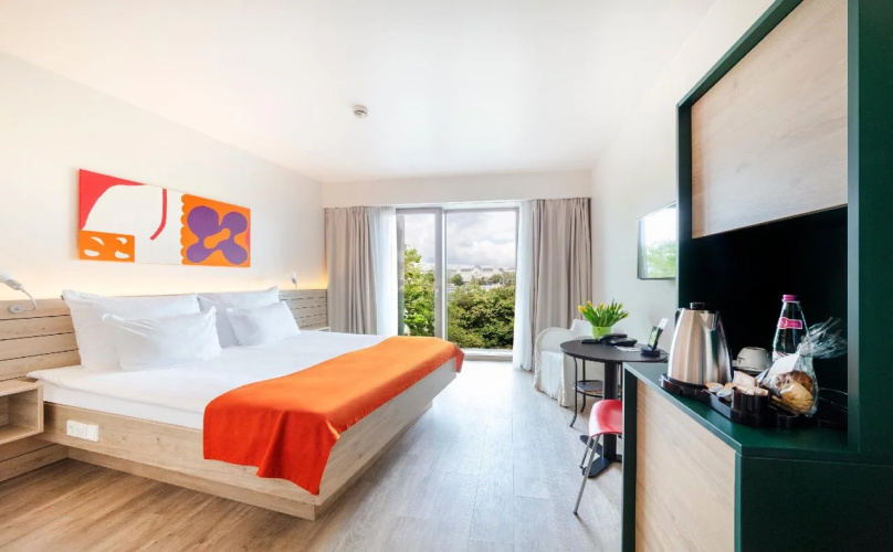 Leon Hotel & Lounge