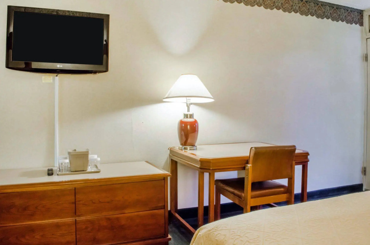 Quality Inn & Suites