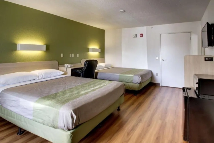 Deluxe Quadruple room