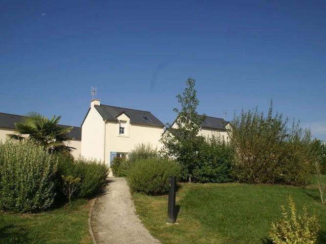 4 Bedrooms Classic Cottage