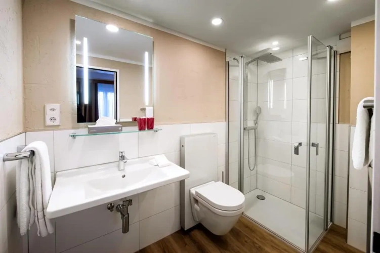 1 Bedroom Apartment with balcony