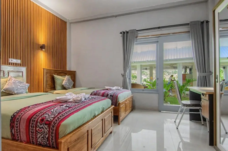 Standard Twin room