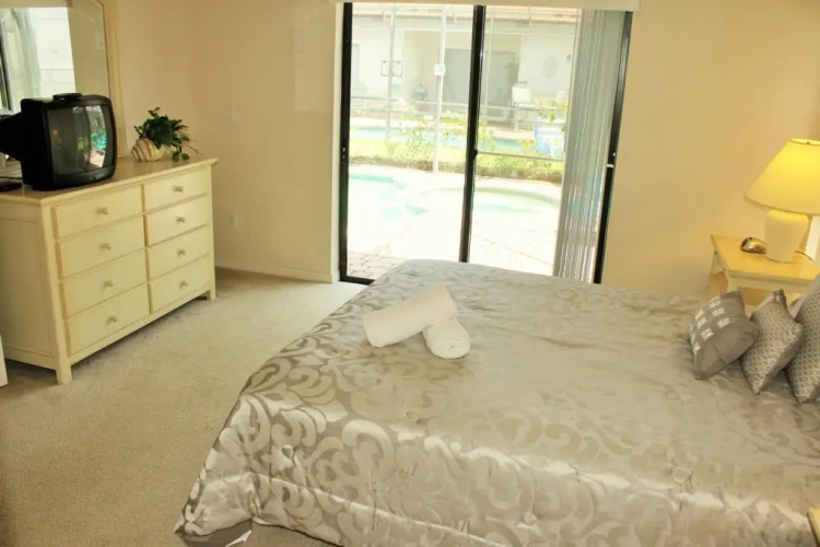 HG16630LBL - 4 beds pool & spa home - Gated
