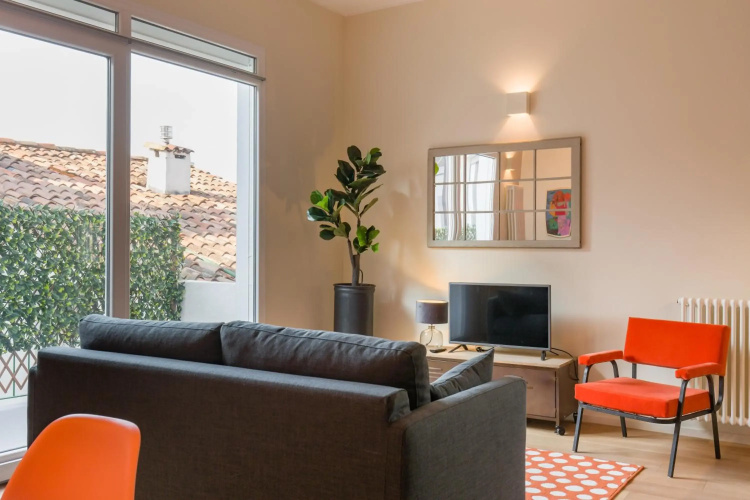 Panoramic Roof Apartment
