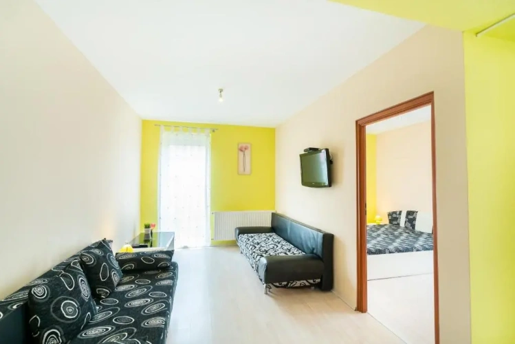 1 Bedroom Apartment