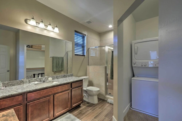 4 Bedrooms Cottage