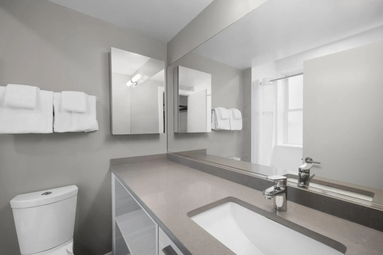 Reside Navy Yard, a Wyndham Residence