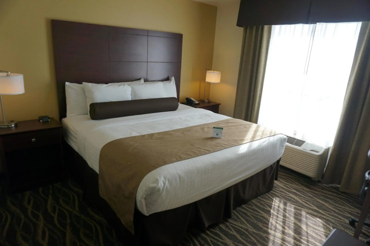 Cobblestone Hotel & Suites – Chippewa Falls