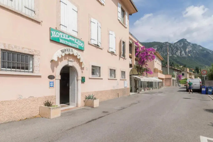Lido Gargnano