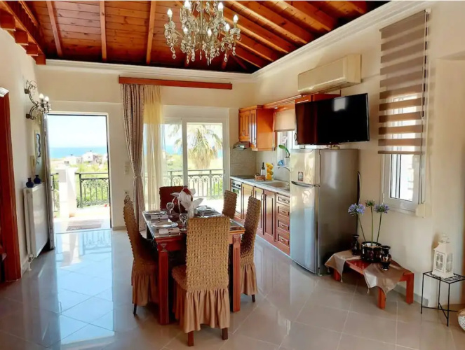Socrate's Apartment's With Share Pool