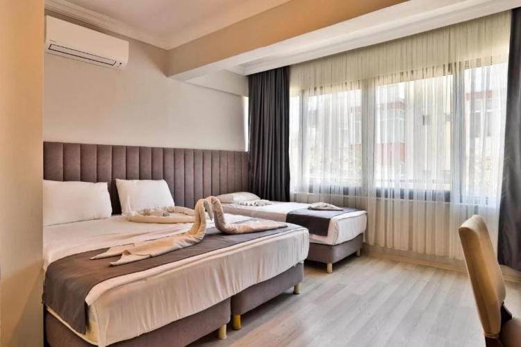 Side Gunes Hotel