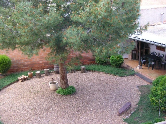 4 Bedrooms Cottage